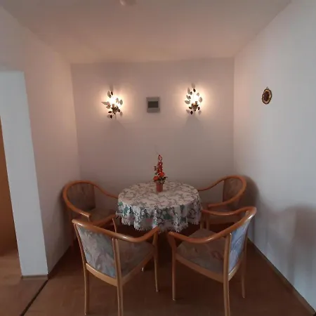 Apartman Haus Erna *