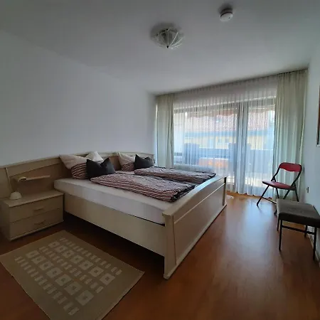 Haus Erna Apartment *